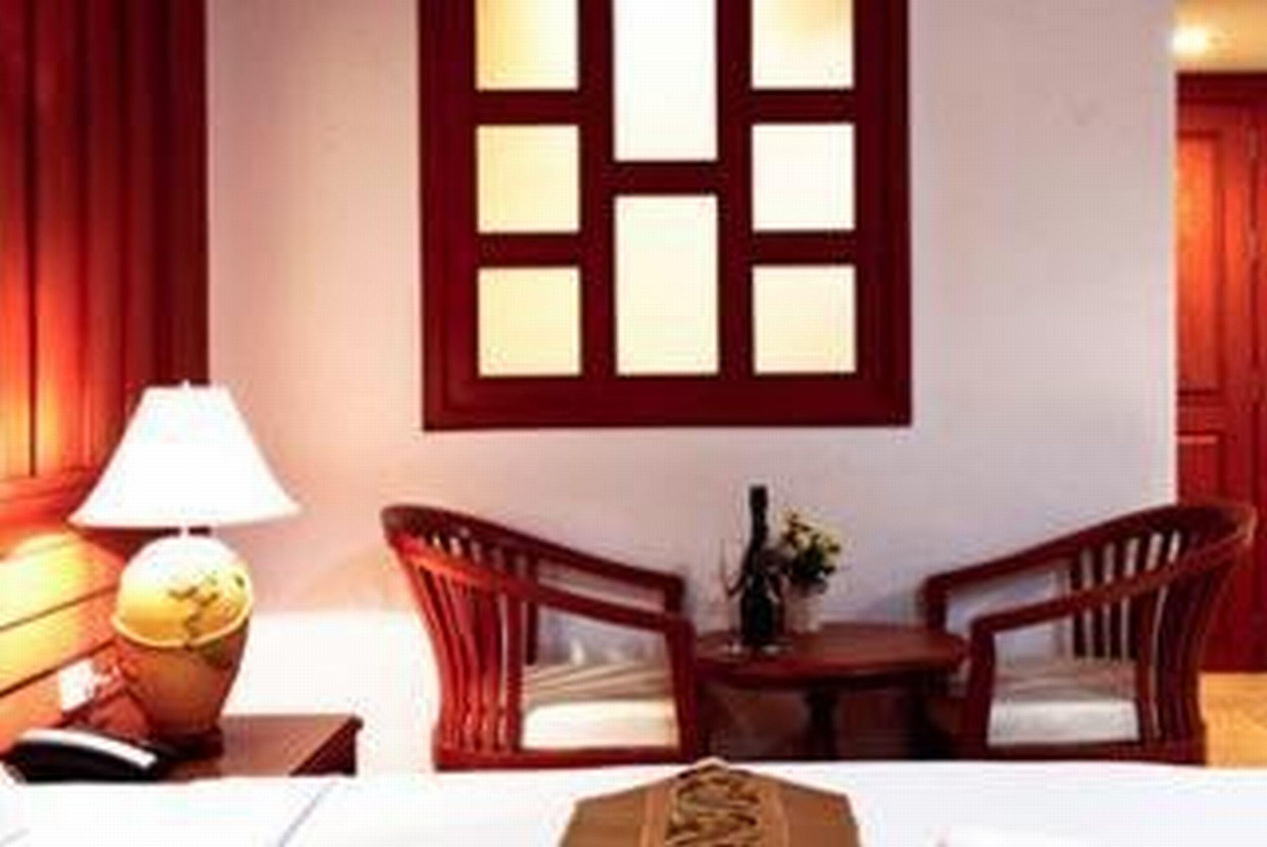 Cello Hotel Patong Esterno foto